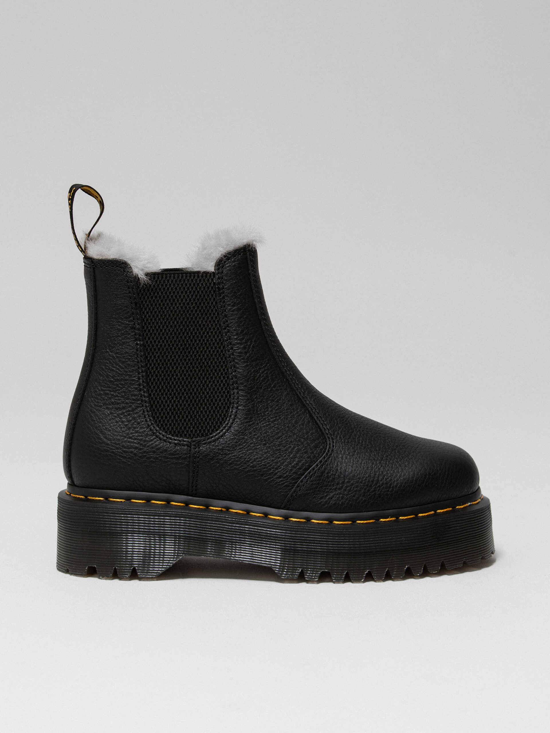 Plateau Chelsea Boots mit Fütterung von MARTENS BLACK PISA