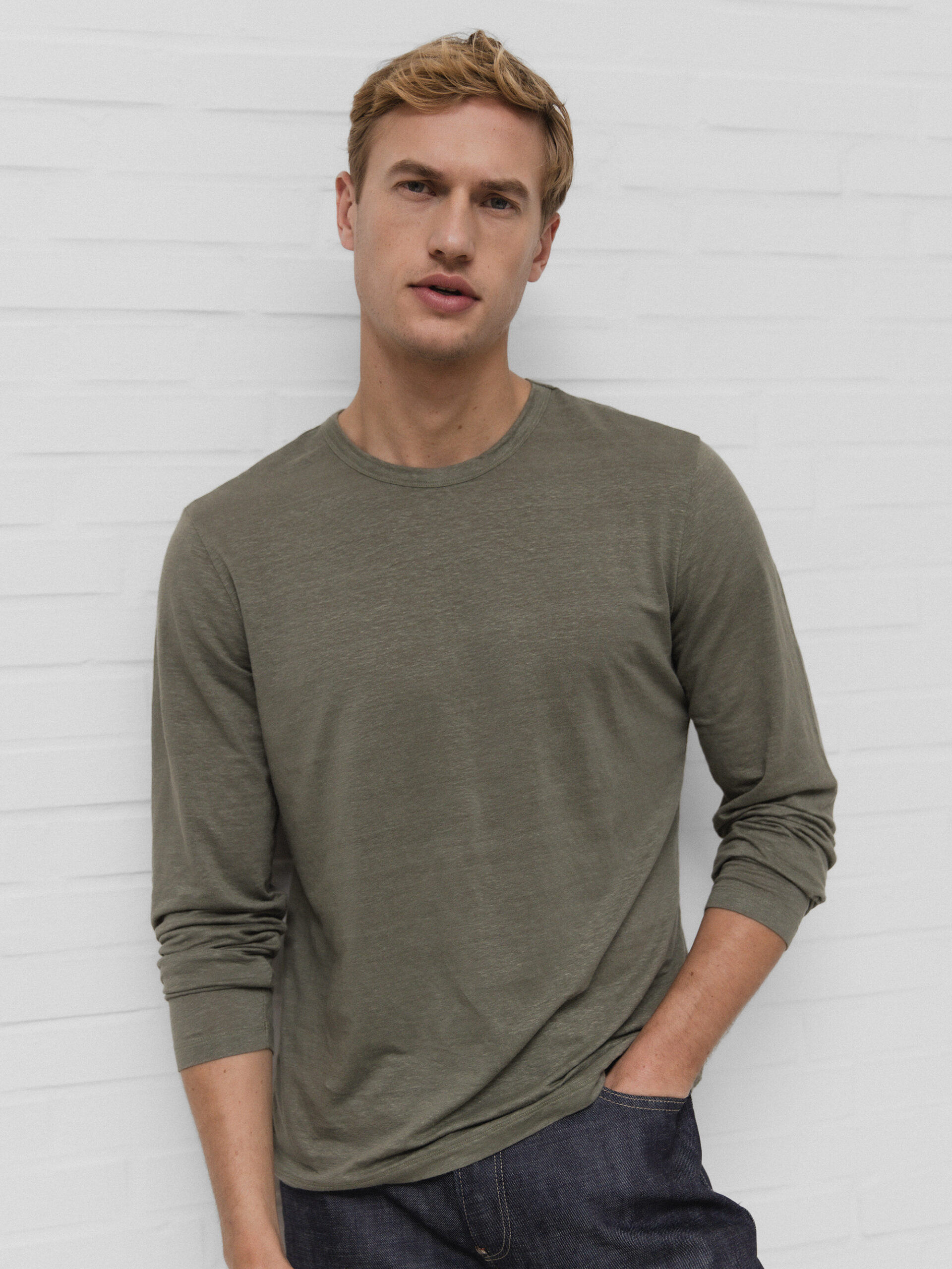 DANIELS Langarmshirt aus Leinen Herren (OLIV)