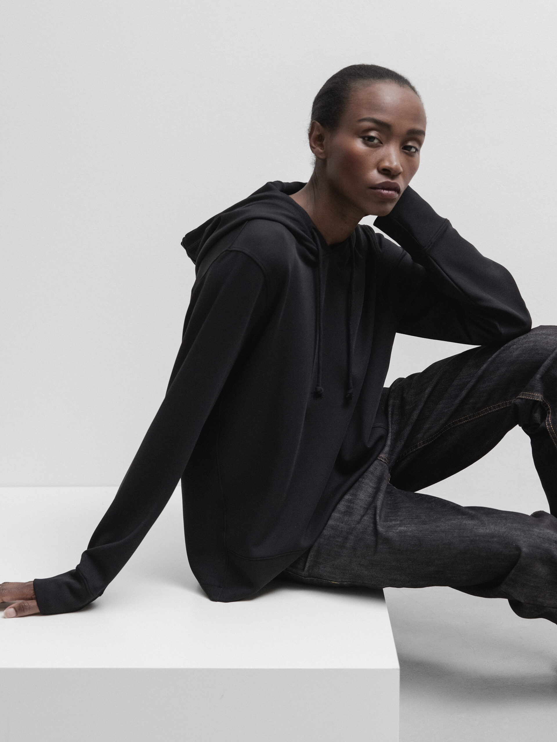 DANIELS Hoodie Damen (BLACK)