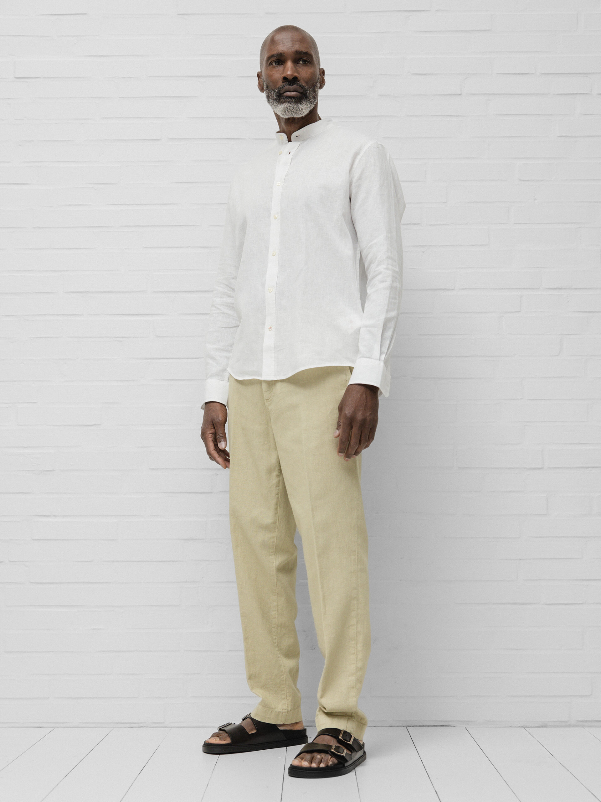 UNIFORM Hose aus Leinen Herren (032 SAND)