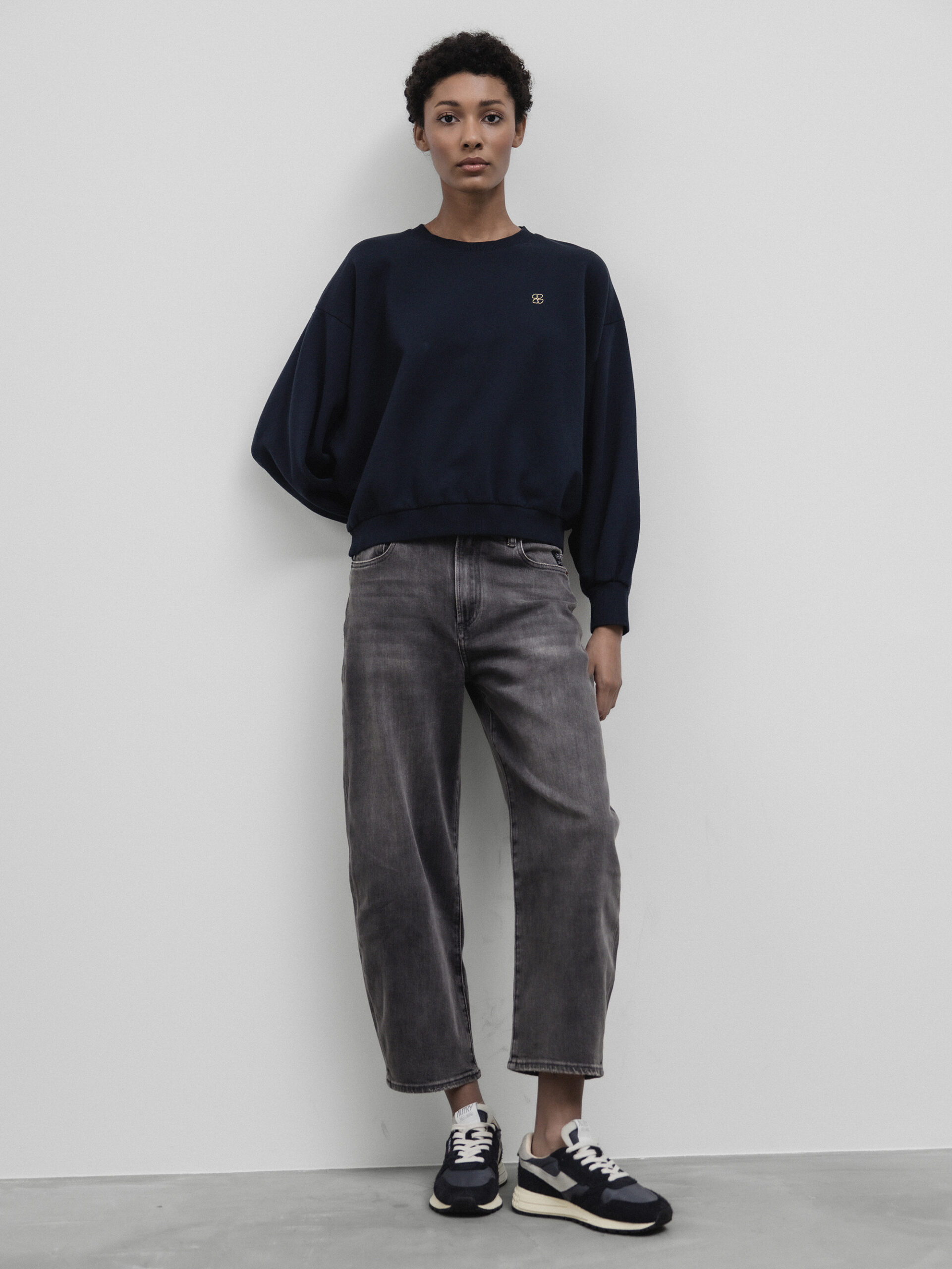 ELIAS RUMELIS Cropped O-Shape Jeans Damen (1053 GREY)