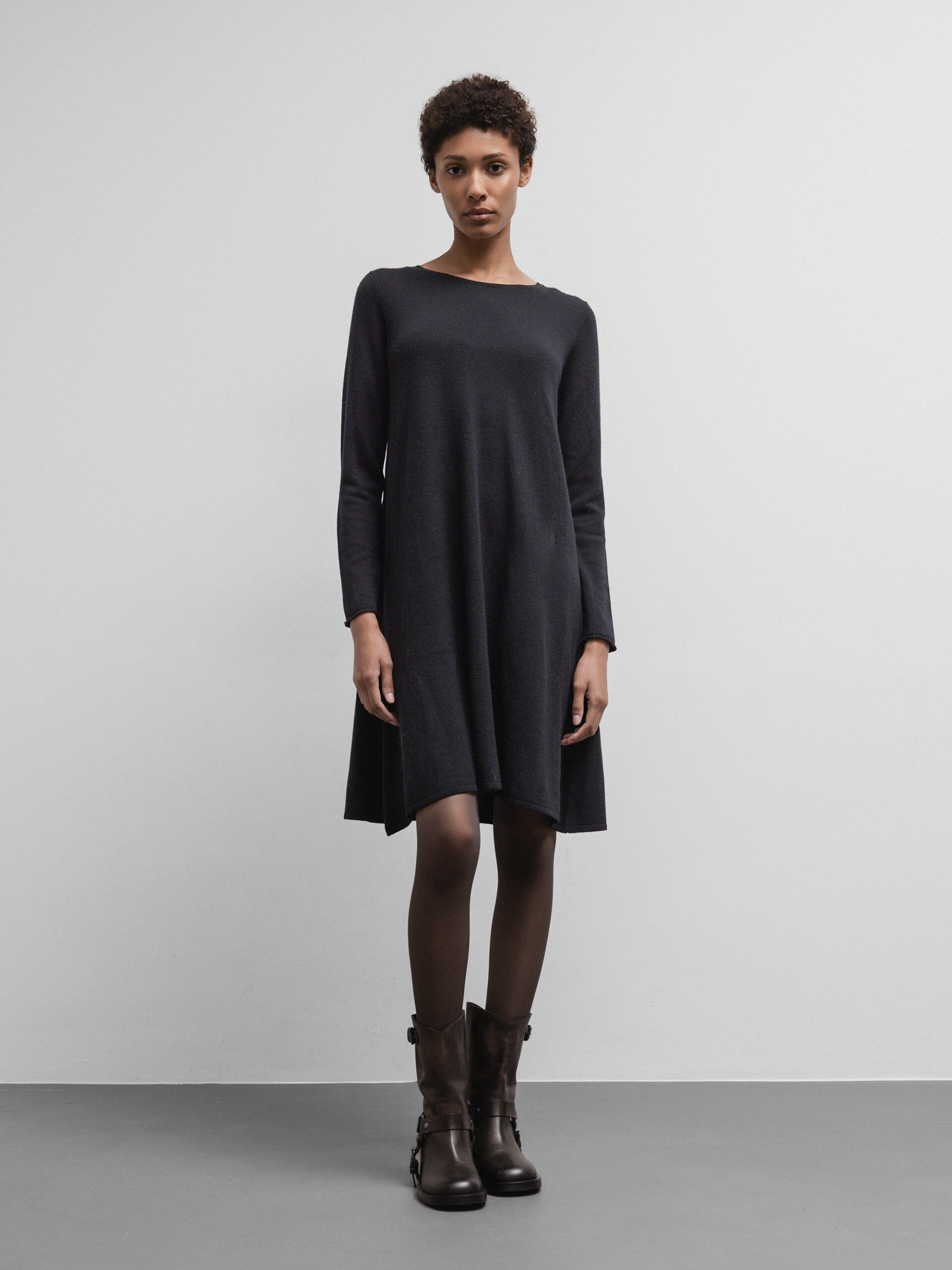 ALLUDE Midi- Kleid Damen (90 SCHWARZ)