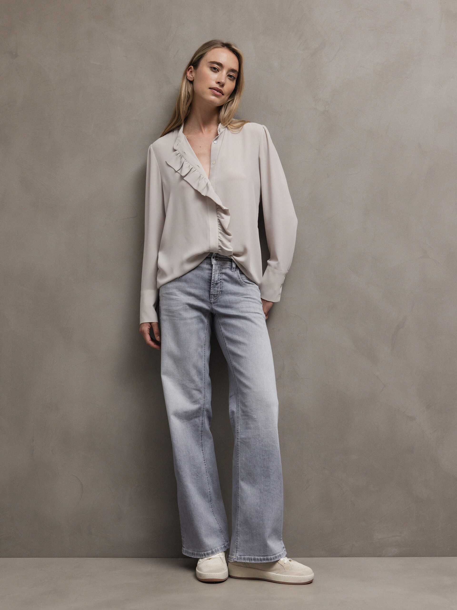 Janice & Jo Bluse mit verdeckter Knopfleiste Damen (007 D SAND)