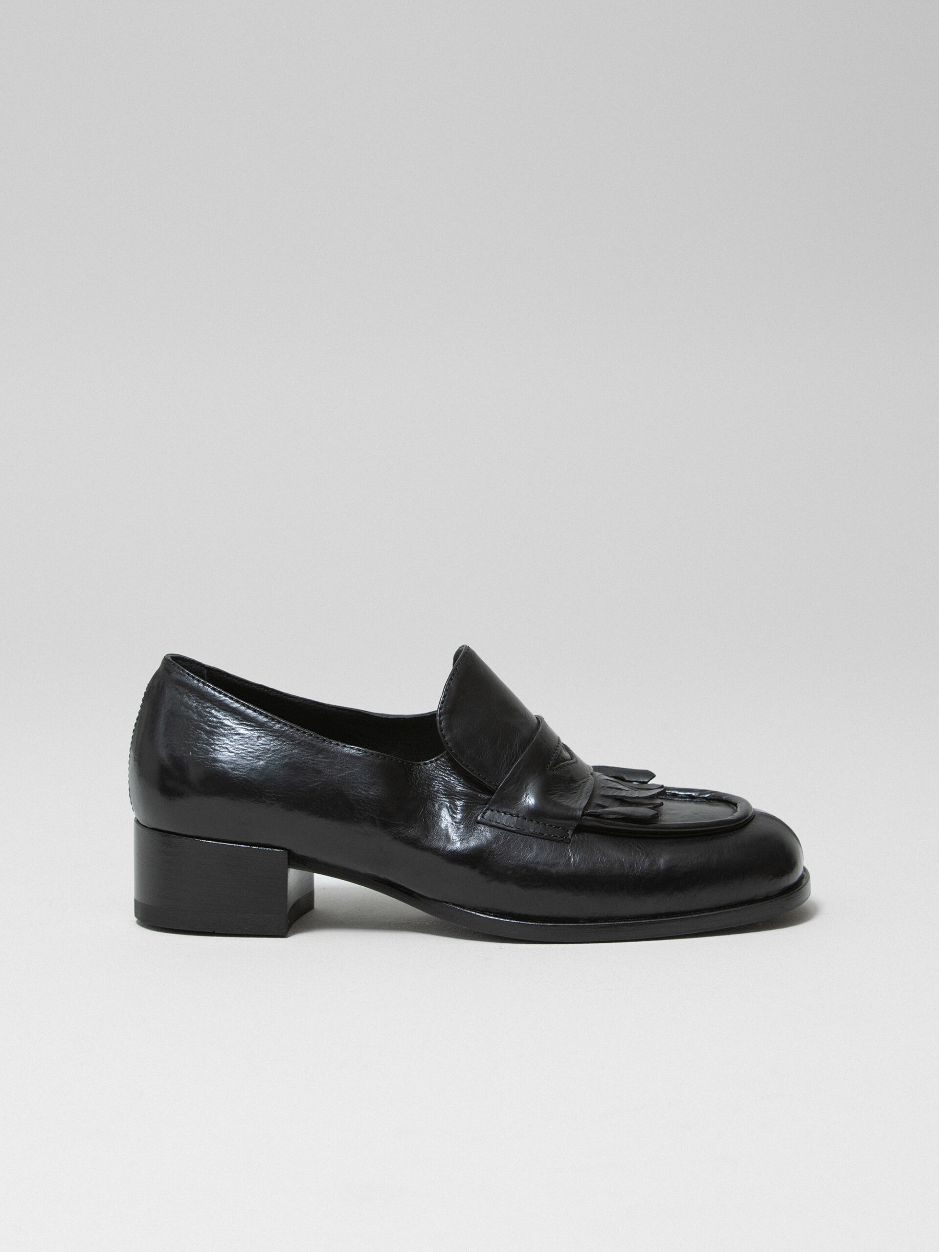 DUCANERO SRL Loafers aus Leder Damen (NERO)