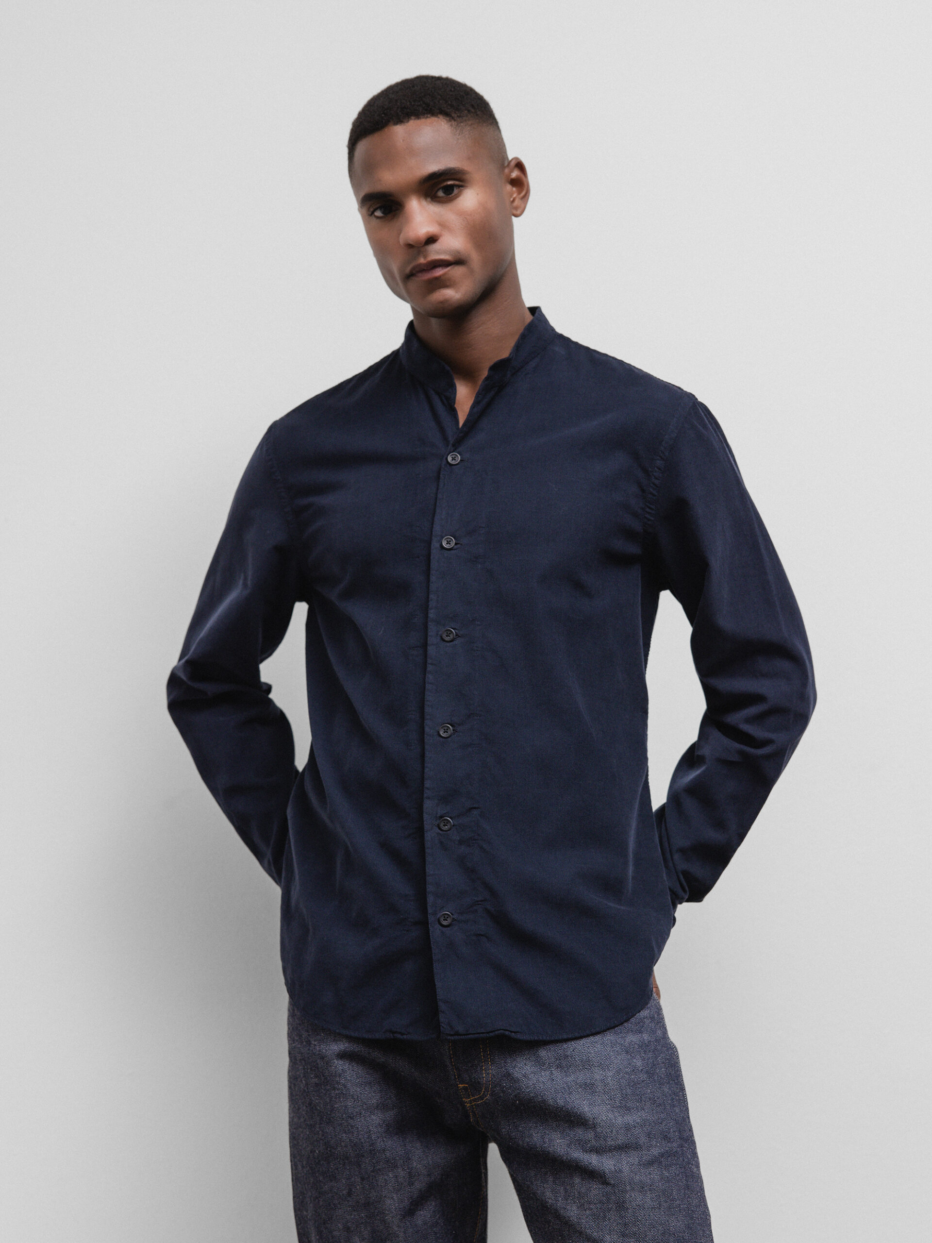 HANNES ROETHER Cordhemd Herren (640 NAVY)