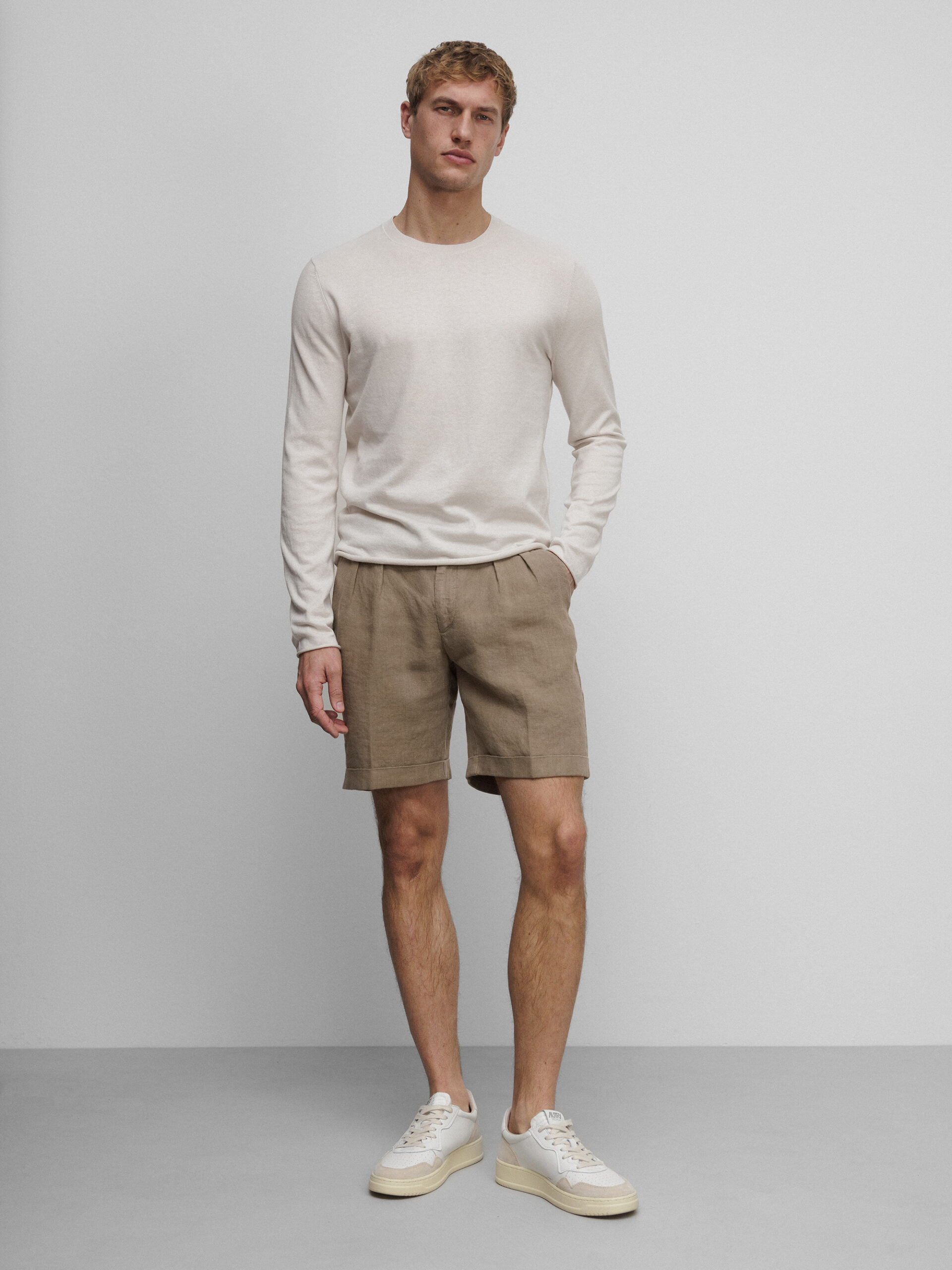 04651 Shorts aus Leinen Herren (TAUPE)