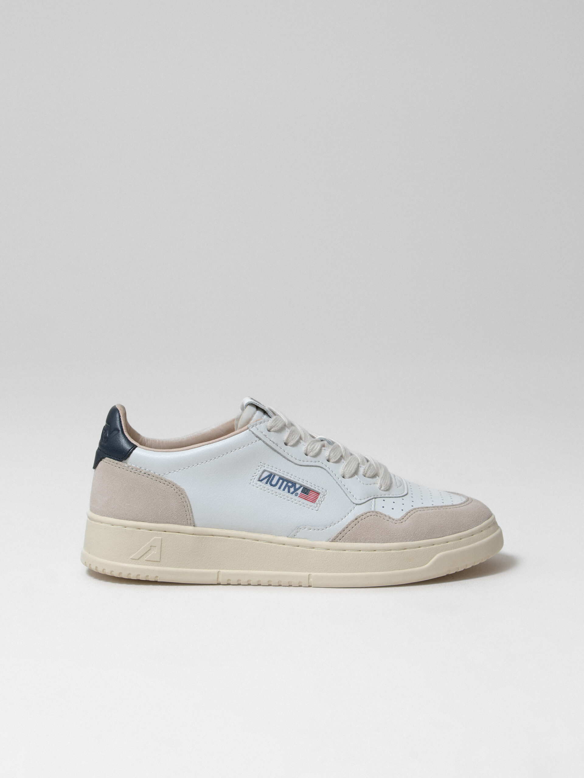 AUTRY Sneaker aus Leder Damen (LS28 WHITE/BLUE)