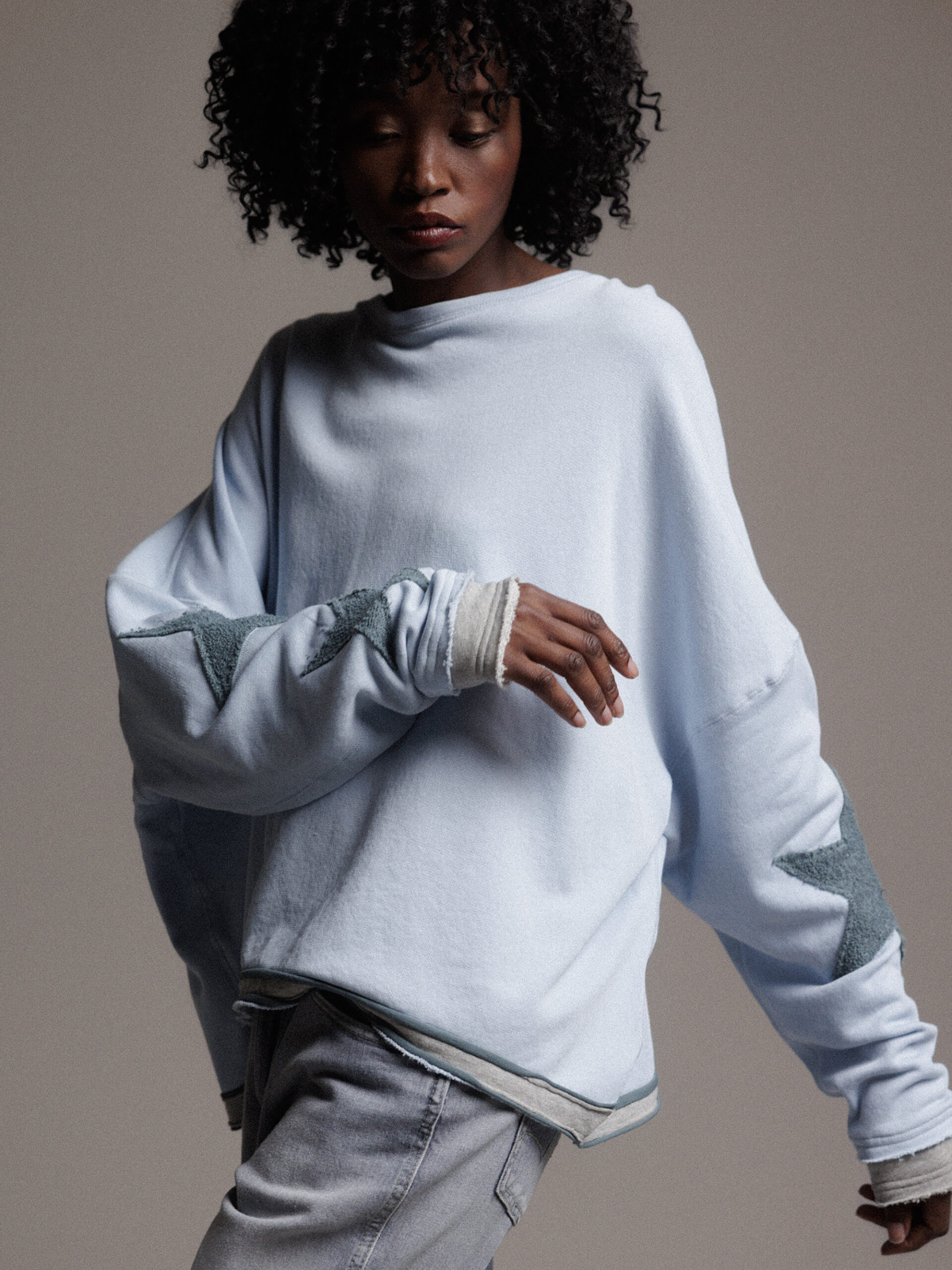 LOVE JOY VICTORY Oversized Sweatshirt aus Bio-Baumwolle Damen (BLUE)