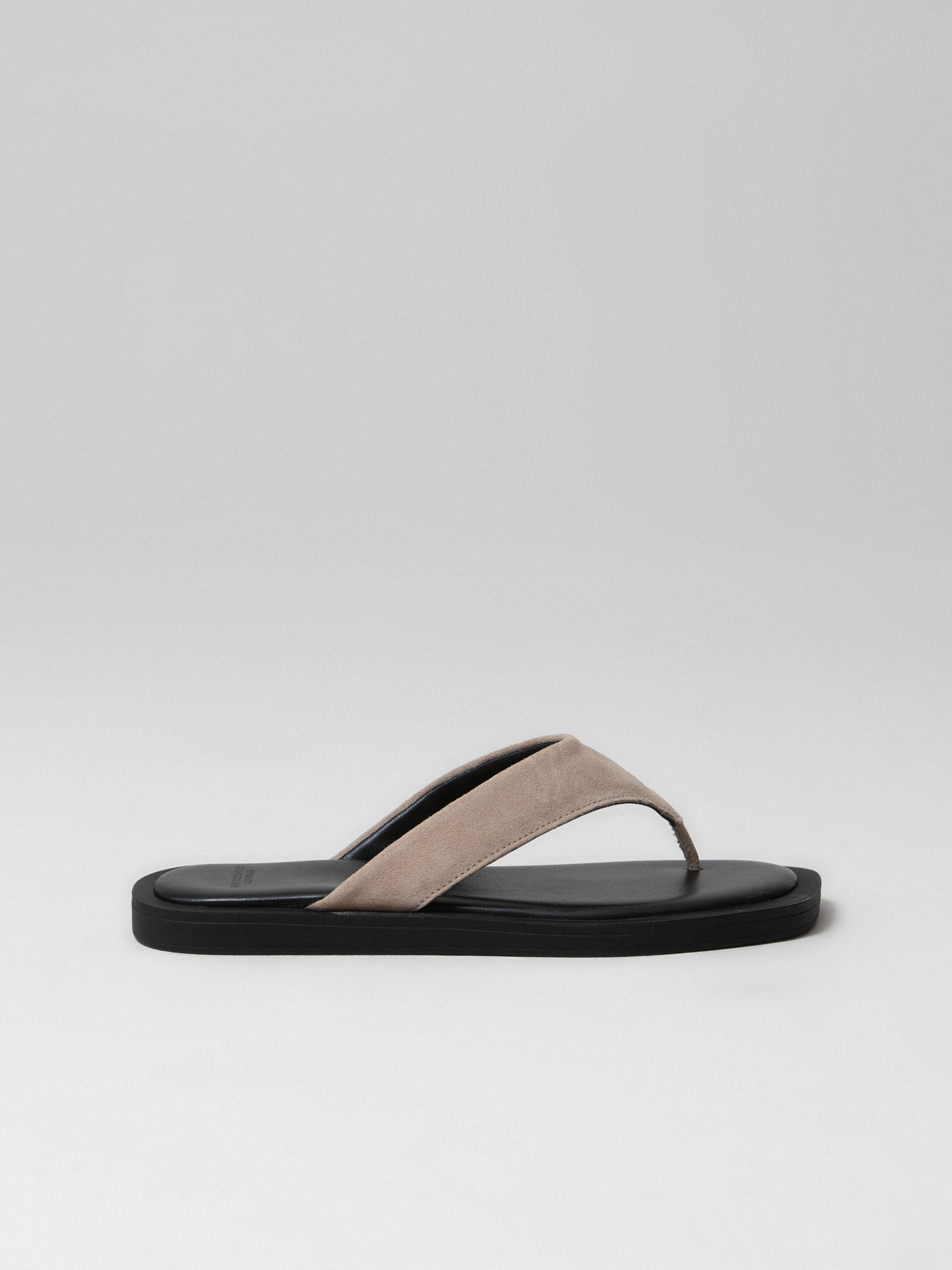 COPENHAGEN Sandalen aus Veloursleder mit T-Steg Damen (SAND)
